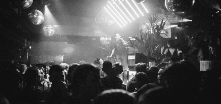 Photo Pay-for-Performance